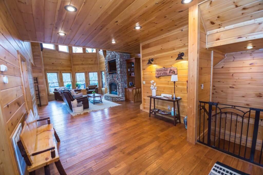 Christmas Lodge-Secluded Near Downtown Blue Ridge Exterior foto